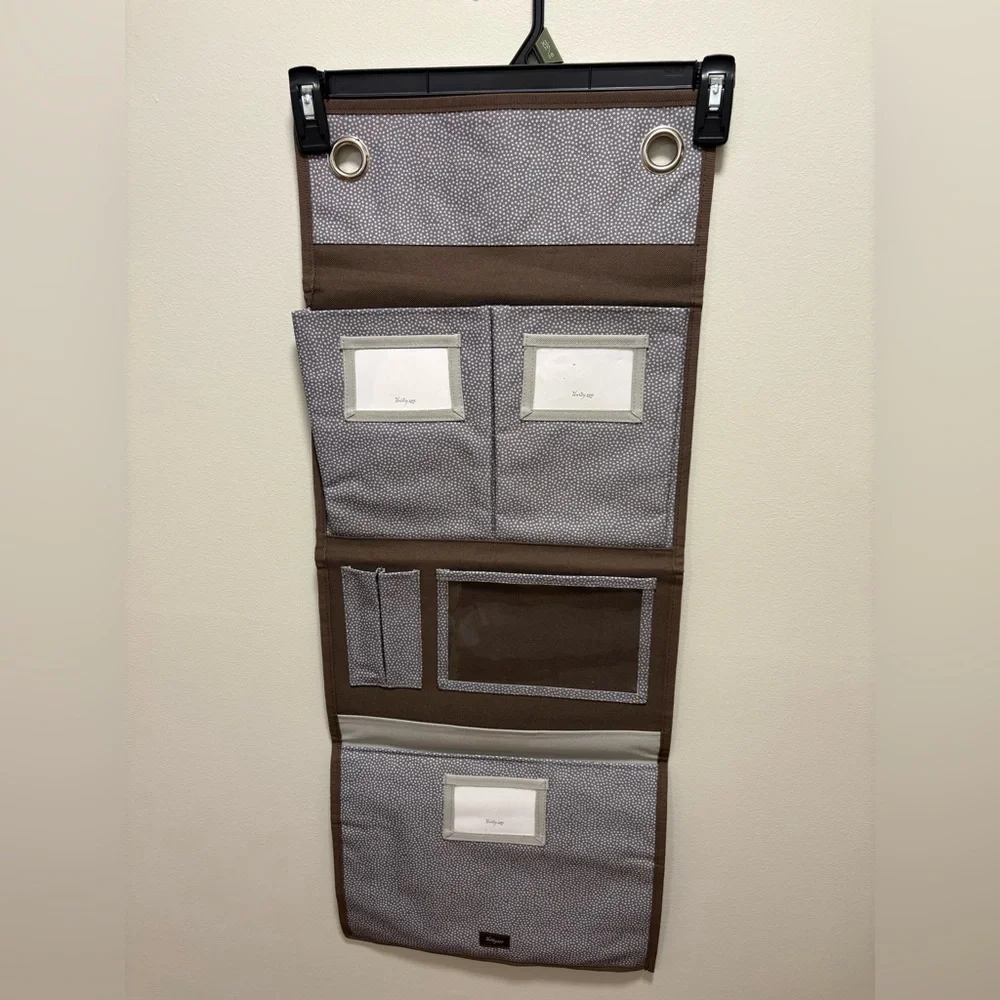 Set of two wall mount thirty-one organizers, eight pockets, brown dot pattern